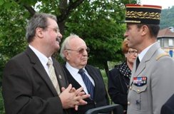Bernard PERRIN, Daniel HUILLIER et le Général WATTECAMPS